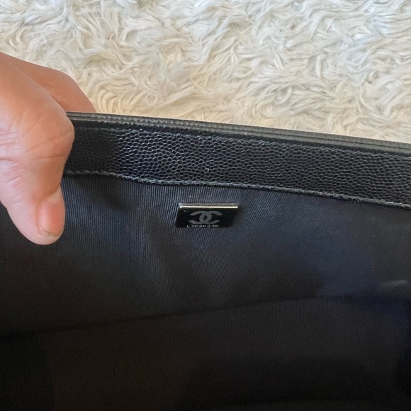 🛑 SOLD 🛑 Chanel Boy Old Medium Like New - Picture 2 of 10